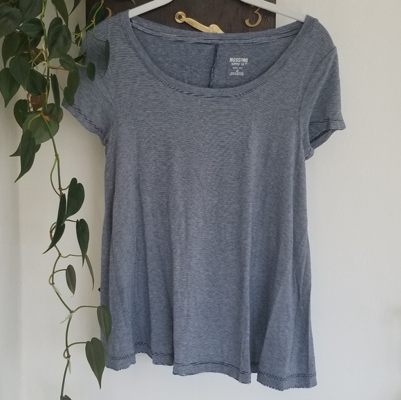 Mossimo Supply Co. Tops - Mossimo Striped Tee XS Mossimo Supply Co. Tops - Mossimo Striped Tee XS